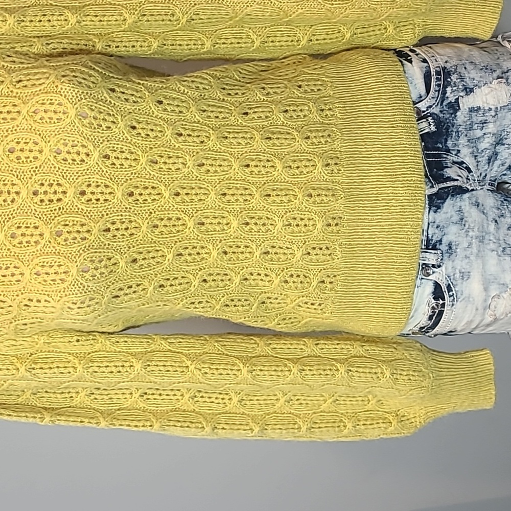 J Crew Sweater Comfy Luxury Preppy Size XS Chartreuse Yellow Heritage - Picture 3 of 9
